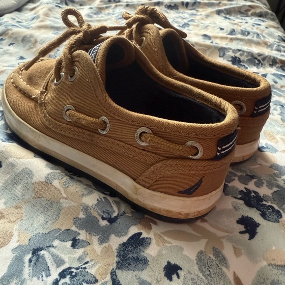 Nautica Brown Moccasins Nautical Design - Picture 6 of 9